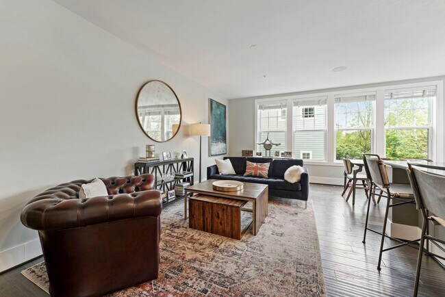 Building Photo - 783 Morton St NW