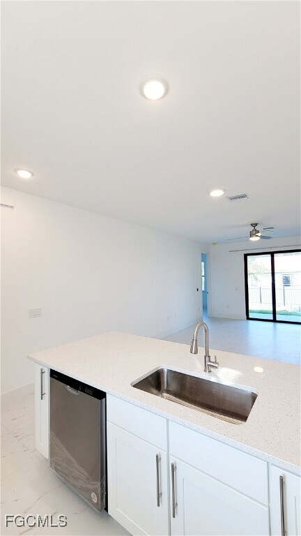 Building Photo - 4400 Golfview Blvd