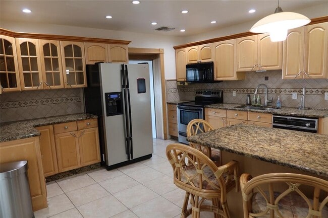 Building Photo - 3713 Benson Ave N