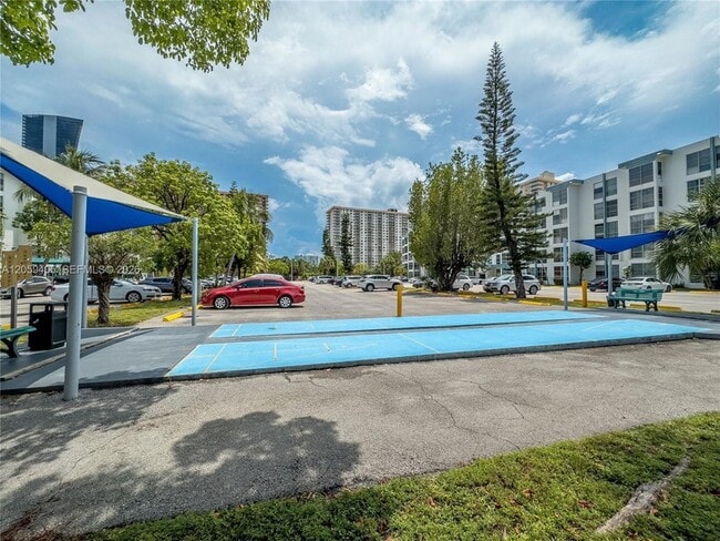 Building Photo - 17570 Atlantic Blvd
