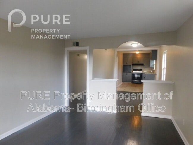 Building Photo - 2028 Progress St