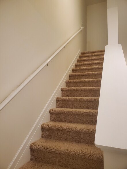 Stairs to Upper Level - 4277 Arcadia Dr