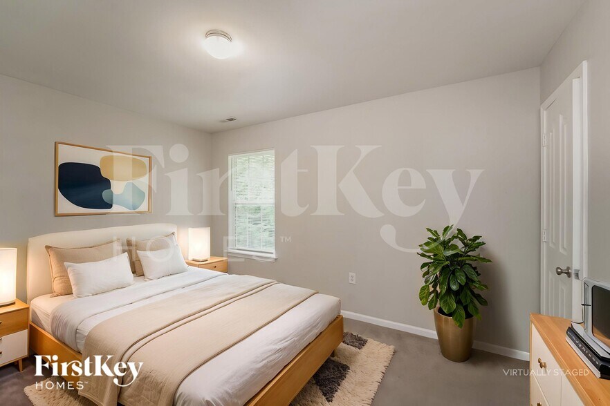 Building Photo - 2553 Mulberry Pond Dr