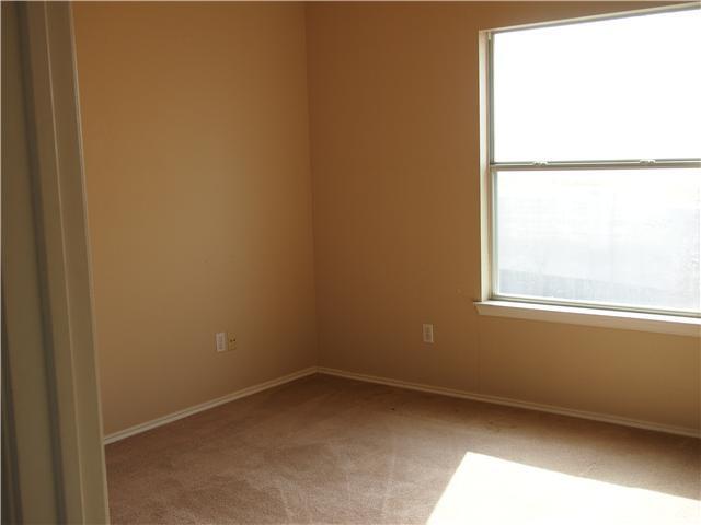 Building Photo - Nice Duplex in Round Rock