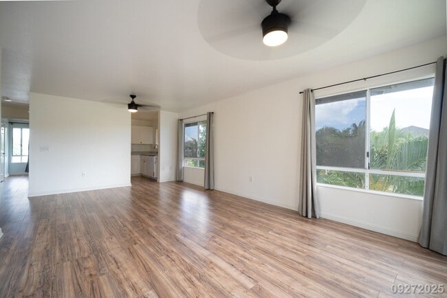 Building Photo - $3,100 / 2br - 953ft2 - Charming and updat...