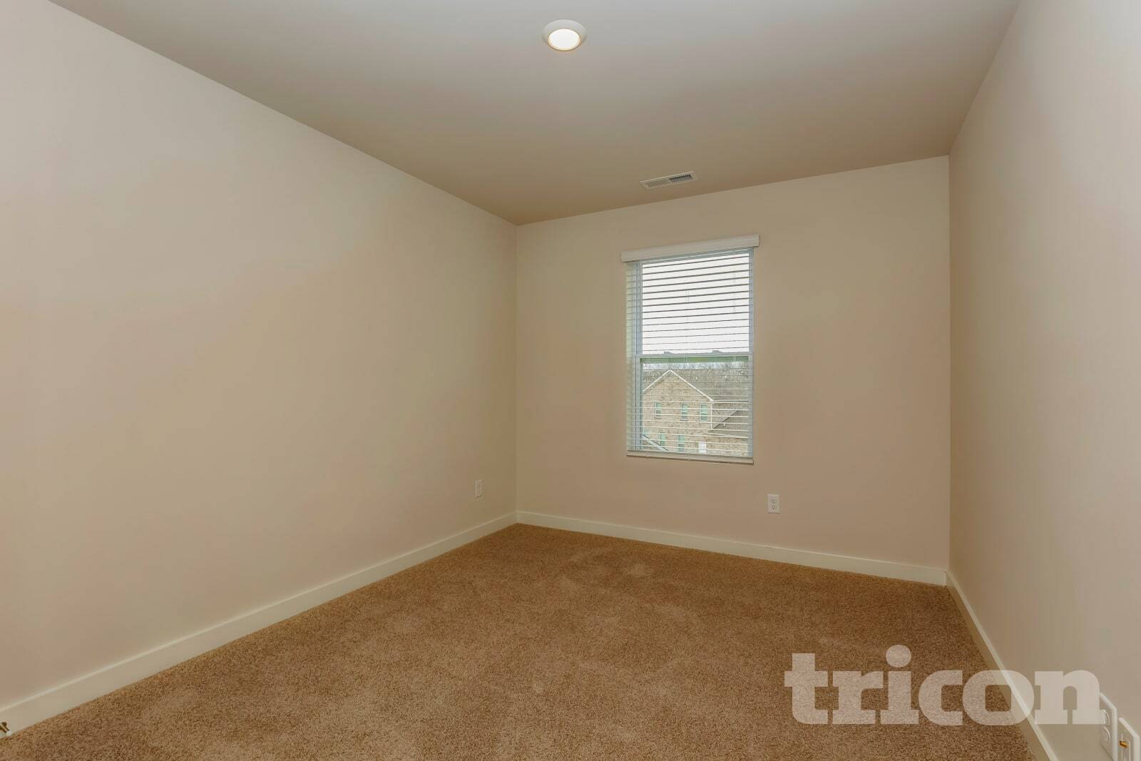 Building Photo - 7012 Park Knoll Dr
