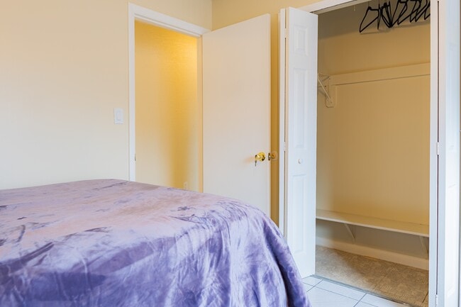 Building Photo - 6203 Tebbetts Dr