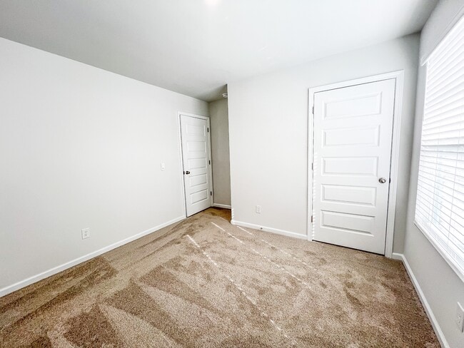 Building Photo - 388 Coconut Dr