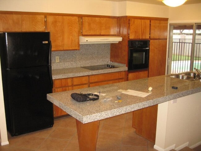 Building Photo - Tempe 3 Bed, 2 Bath - Pool and Single Story