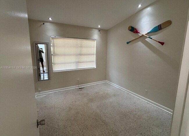 Building Photo - 2719 Taylor St