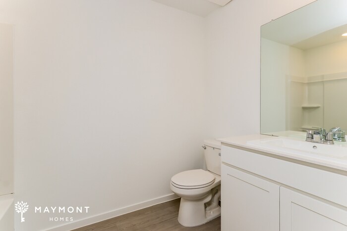 Building Photo - 3089 Fantasy Ter Dr