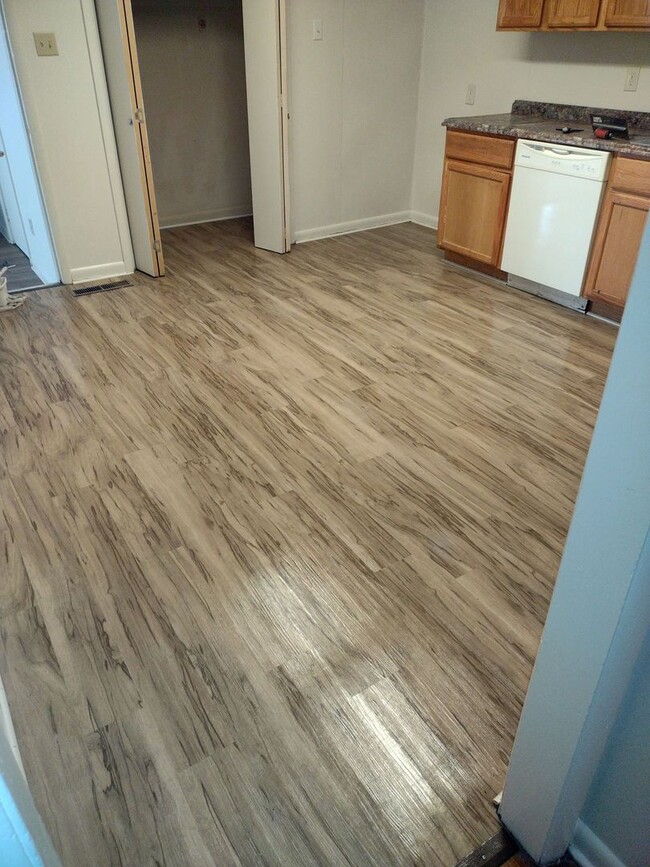 Building Photo - Spacious 4-Bedroom 2-Bath Home in Little Rock's Wakefield Neighborhood