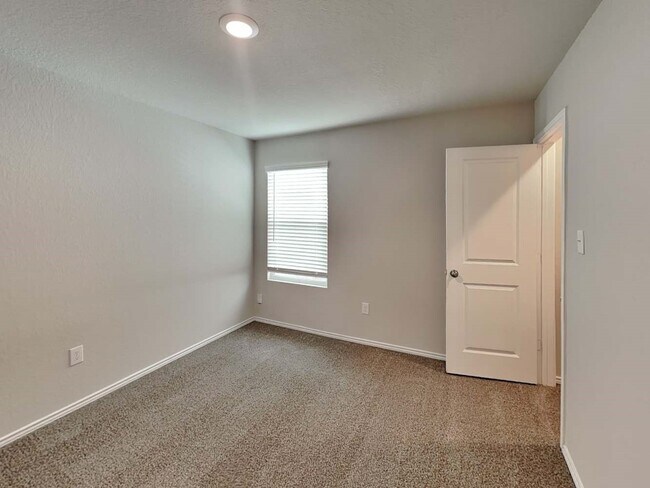 Building Photo - 7307 Cultivator Way