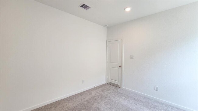 Building Photo - 28815 Texas Sparrow Ln