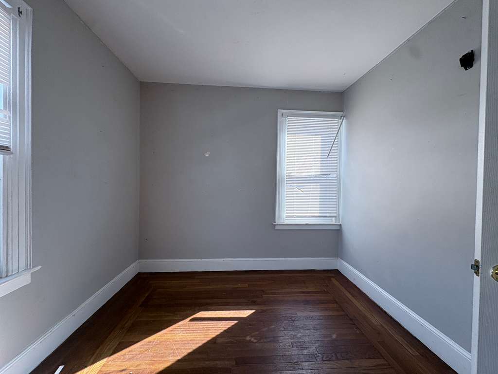 Building Photo - 240 Fountain St