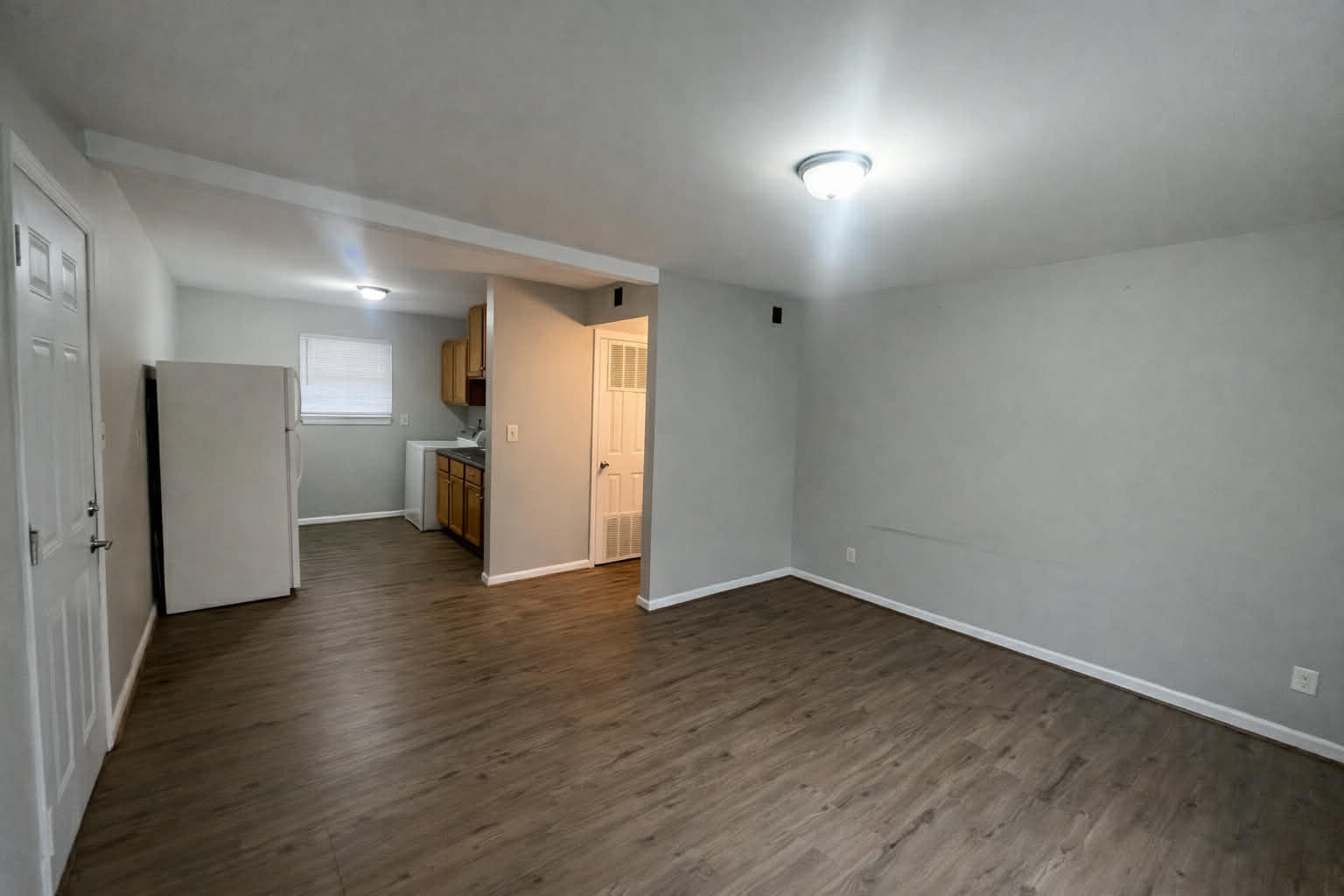 Building Photo - 1576 20th St N