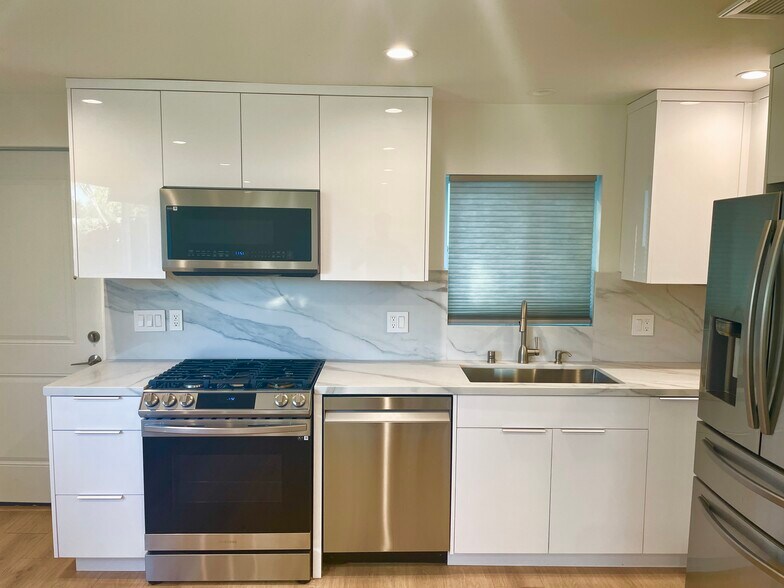 Building Photo - 22261 Haynes St