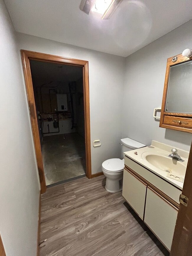 Building Photo - Three bedroom duplex