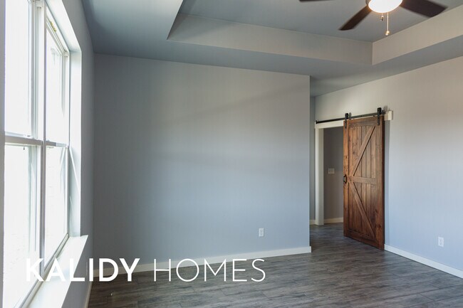 Building Photo - 1796 Salma Rd