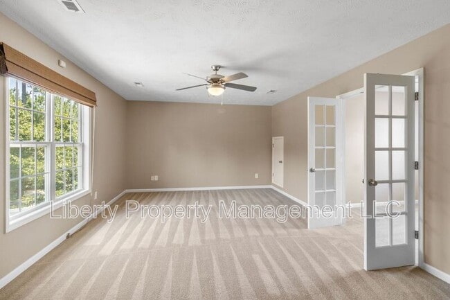 Building Photo - 65 Grover Pl