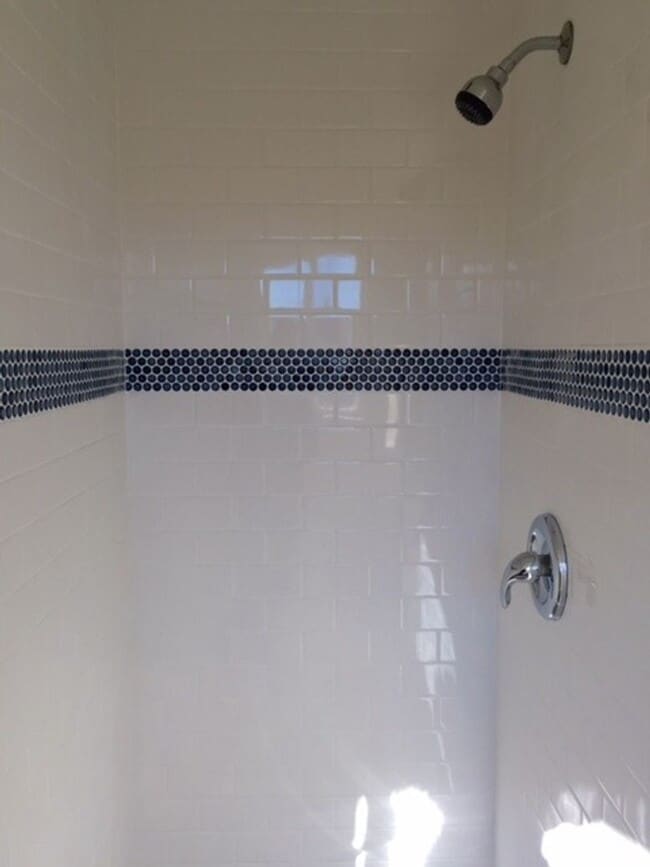 Building Photo - Gorgeous 2 Story Ultra-Sleek 1BD+Loft/1.5 Bath!
