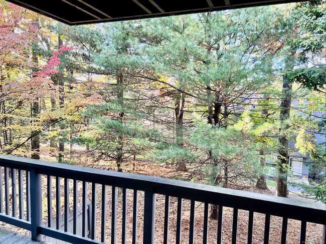 Building Photo - 308 Conestoga Way