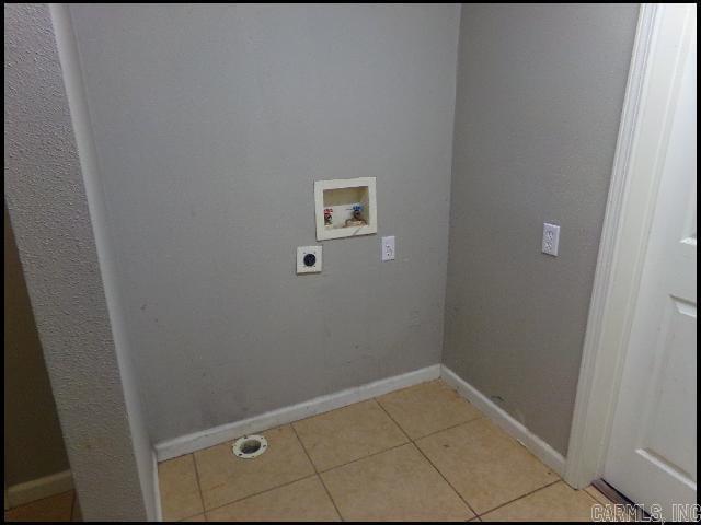 Building Photo - 5412 Young Rd