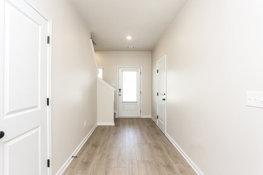 Building Photo - 149 Egret Ct