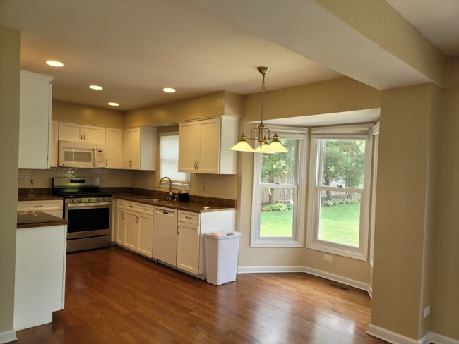 Kitchen - 2954 Partridge Ct