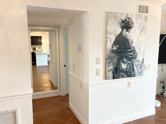 Building Photo - Casa Rio Waterfront Condominium