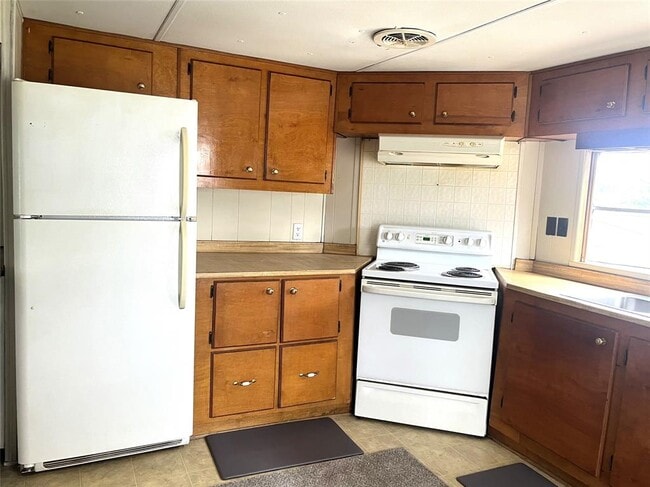 Building Photo - 705 San Jacinto St