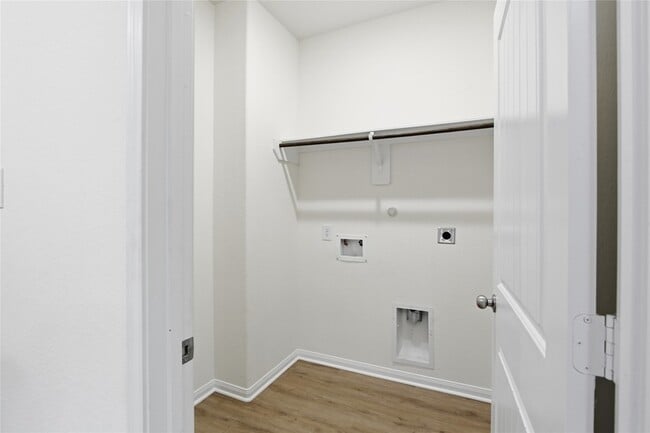 Building Photo - 170 Rd 51022