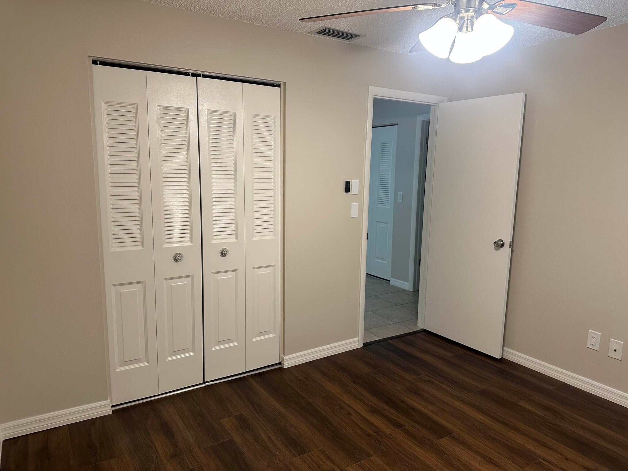 Building Photo - 4520 Bear Lake Ct