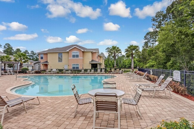 Building Photo - Beautiful 3BR/2BA Condo in Gated Stoney Cr...