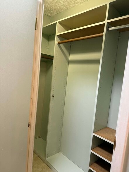 Building Photo - 3200 S Sepulveda Blvd