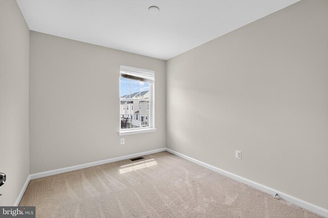 Building Photo - 7049 Banbury Dr