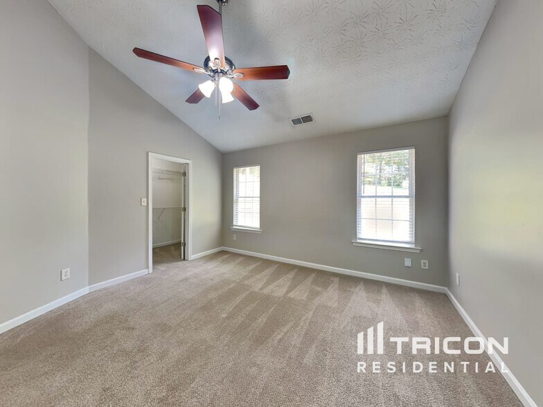 Building Photo - 5545 Amber Cove Way