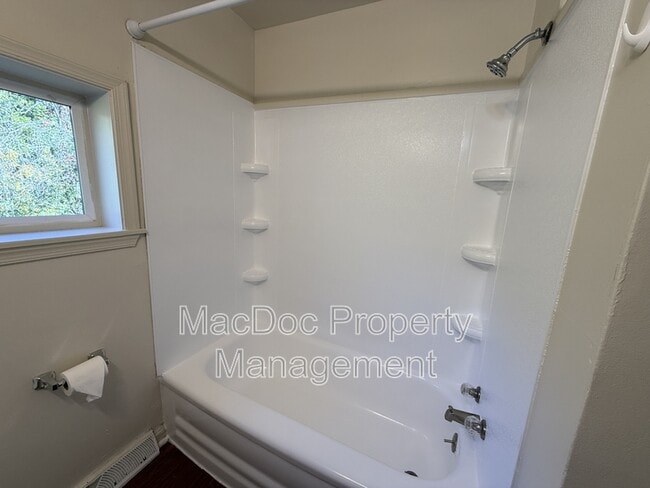 Building Photo - 1719 Lafayette Blvd