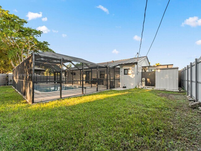 Building Photo - 19850 Franjo Rd