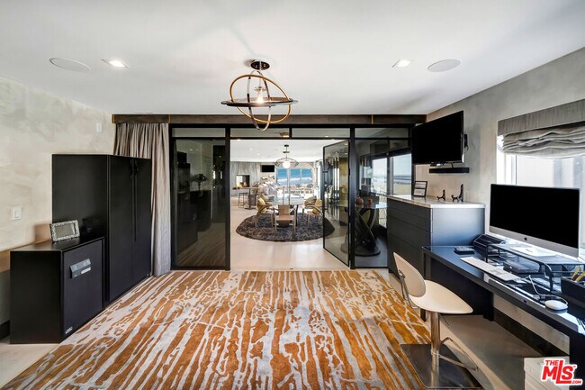 Building Photo - 6309 Ocean Front Walk