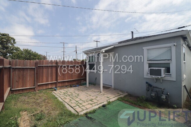 Building Photo - Logan Ave (3123)