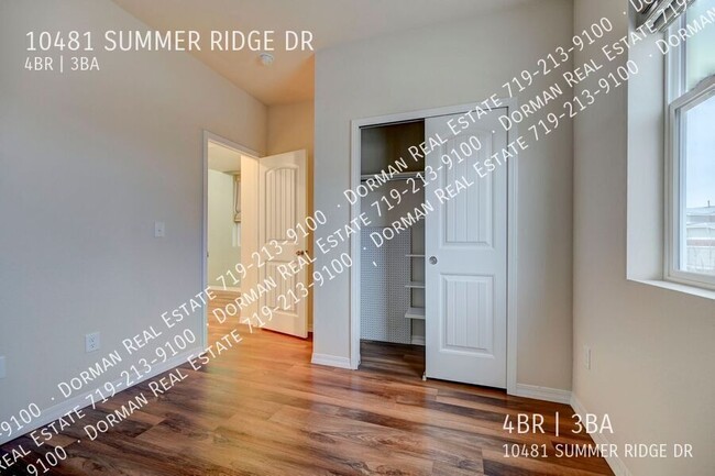 Building Photo - 10481 Summer Rdg Dr