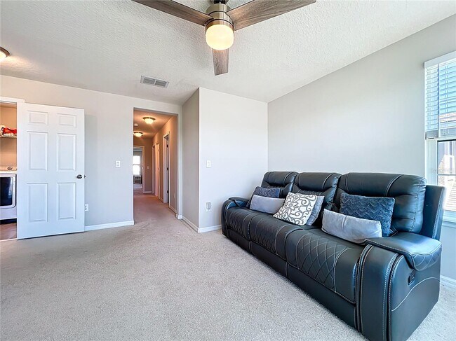 Building Photo - 2381 Rapollo Dr