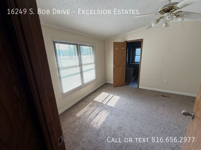 Building Photo - 16249 Bob Dr