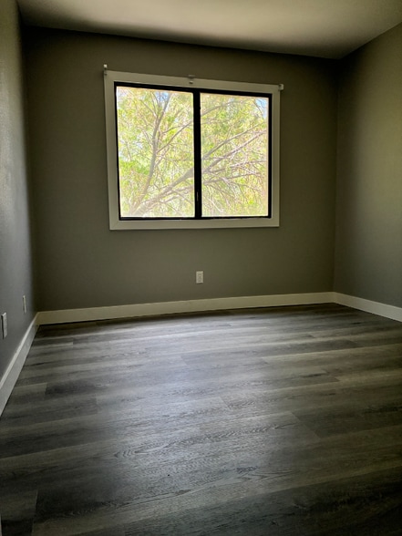 Building Photo - 7845 E Valley Vista Dr