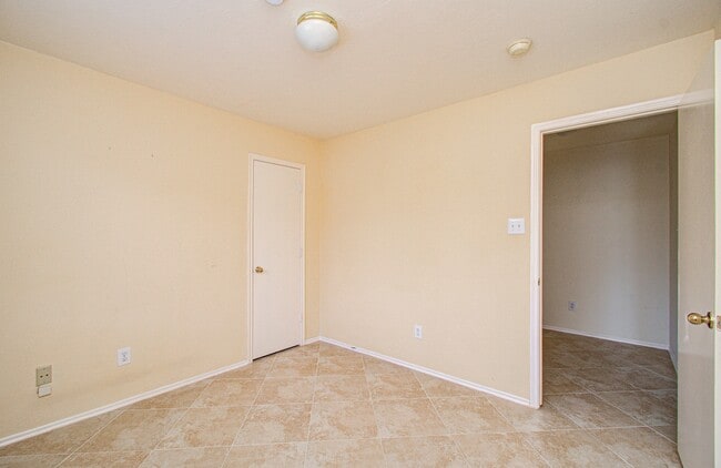 Building Photo - 11714 Sweet Willow Ct