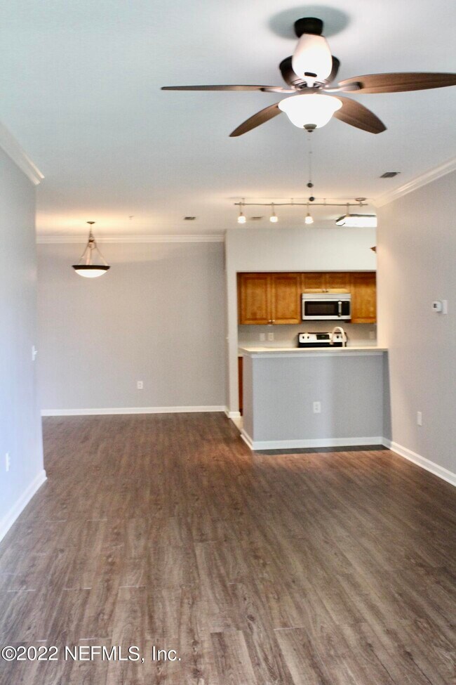Building Photo - 8227 Lobster Bay Ct