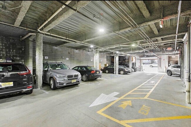 Building Photo - 34-40-40 48th St