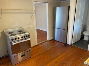 Building Photo - 1BR/1BA Available Now!!