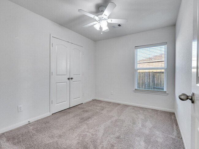 Building Photo - 22419 Iron Mill Dr